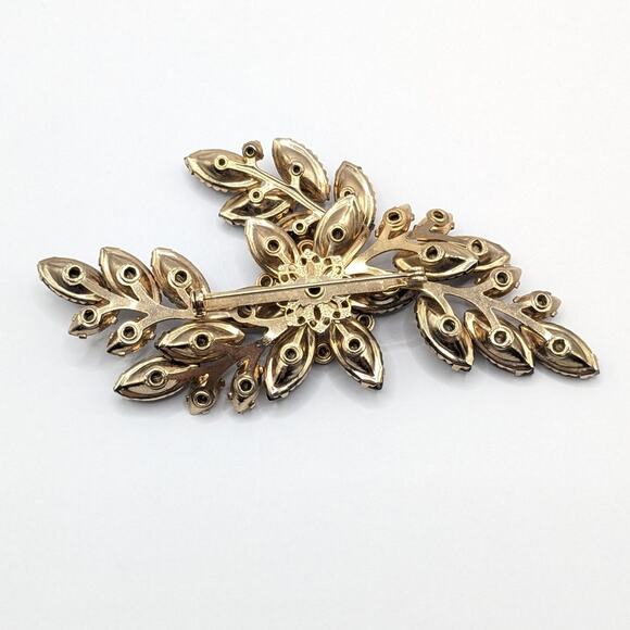 Vintage Large Amber and Yellow AB Glass Rhinestone Gold Tone Flower Brooch - Picture 8 of 9